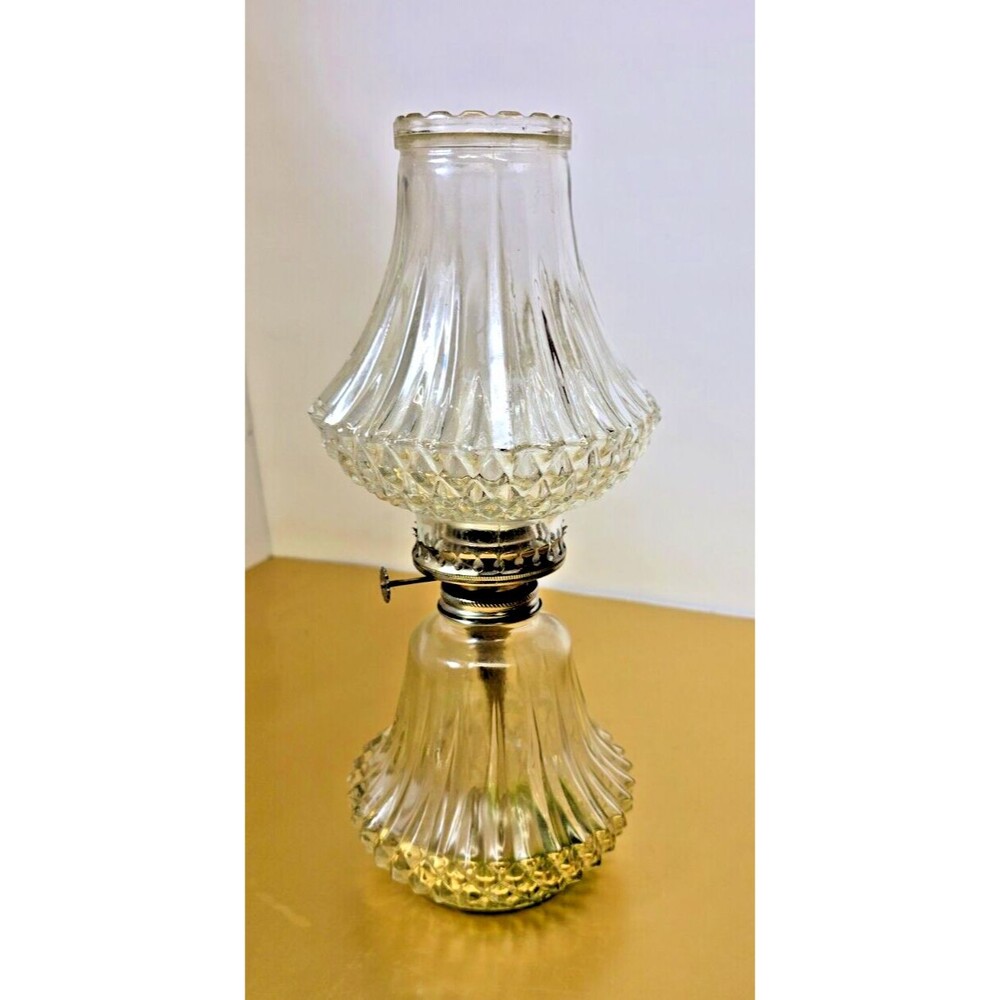 Vtg Lamplight Farms Diamond Cut Crystal Oil Burning Lamp ( Made In Austria)